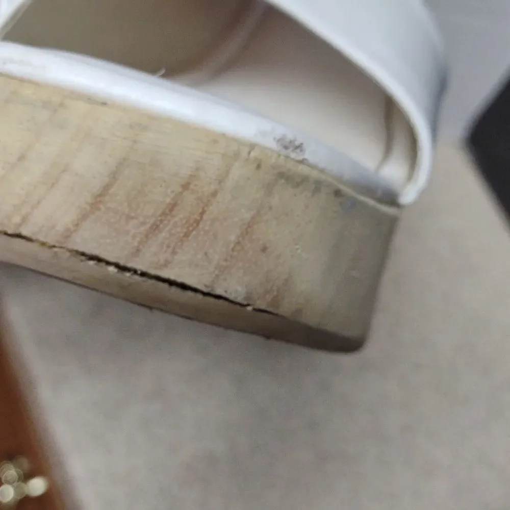 👍 Vintage Steve Madden BOHO White Platform Wood Shoes Size 8.    A4